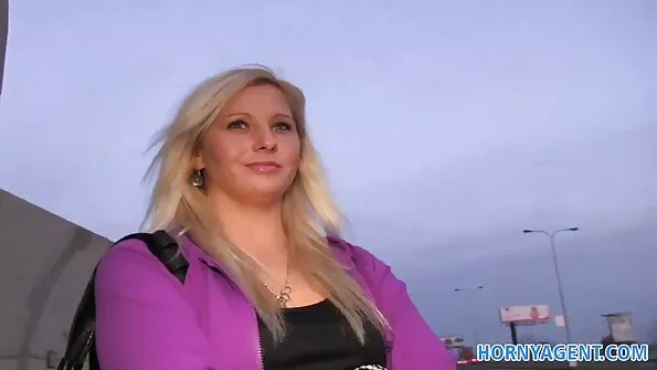 Застукала сина зі своїми трусами і син трахае маму наказала трахнути себе в дупу.