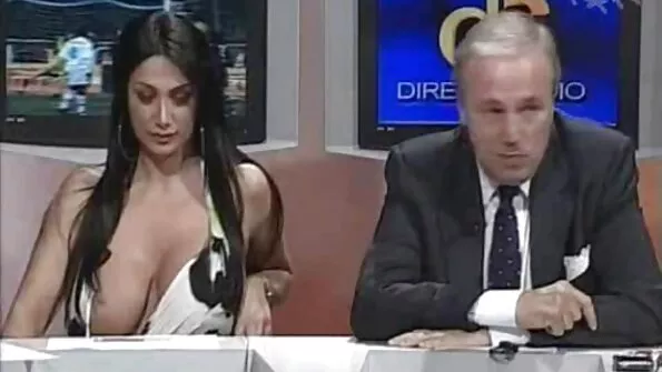 Брат присунув сплячій porno vidio mama сестрі потай від батьків.